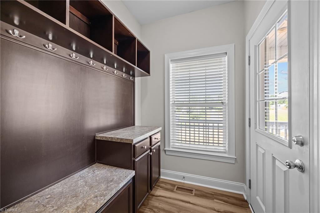 property viewer photo 28