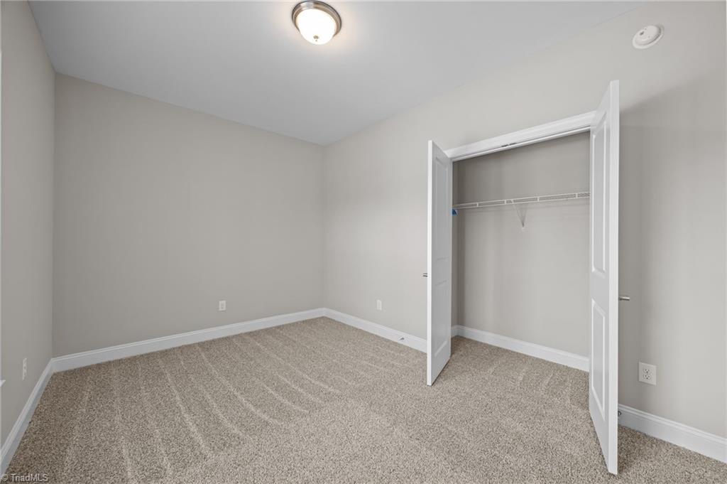 property viewer photo 31