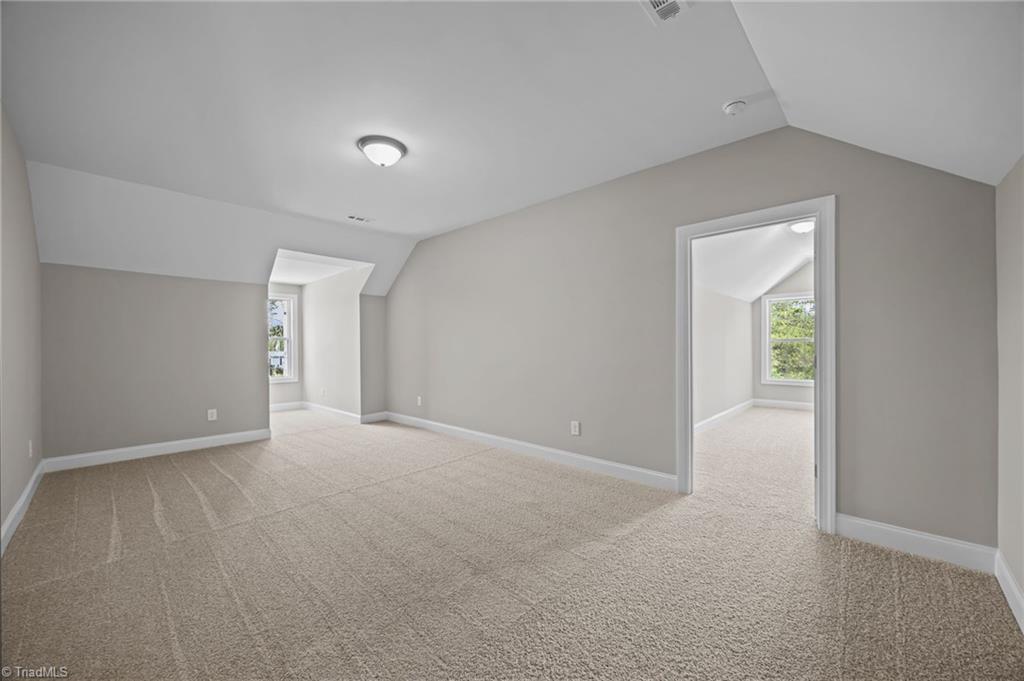 property viewer photo 38