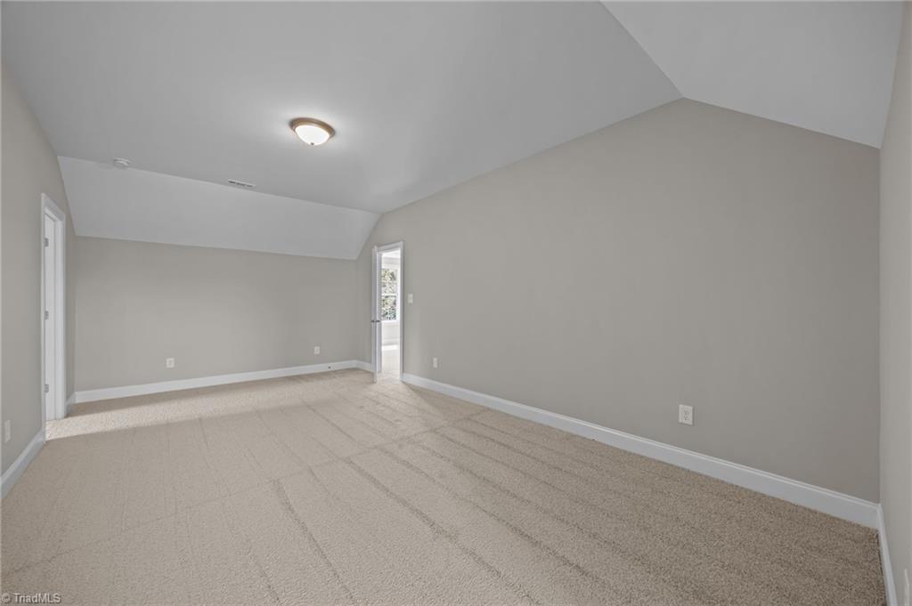 property viewer photo 39