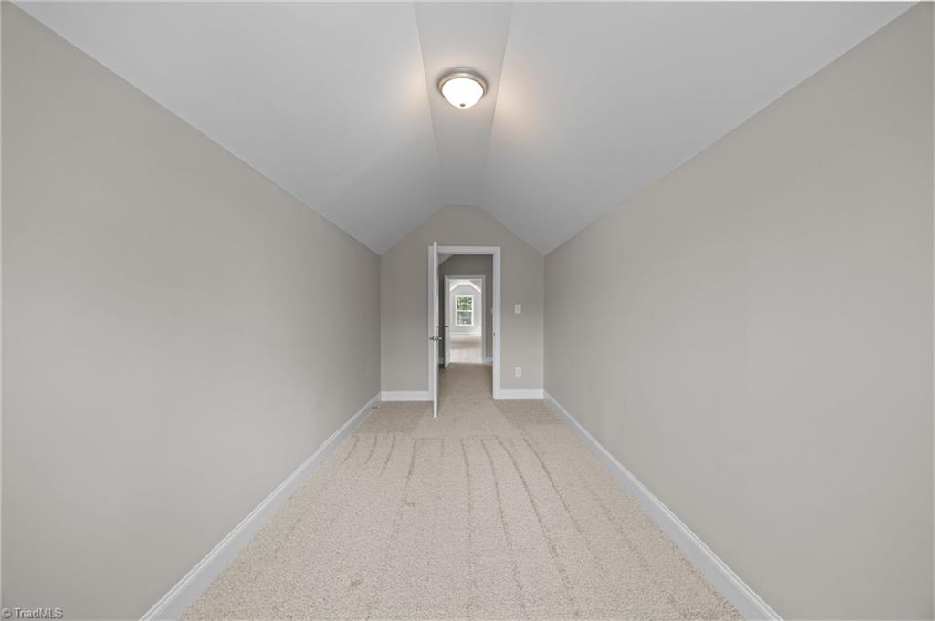 property viewer photo 41