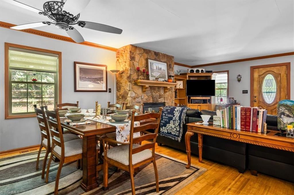 property viewer photo 10