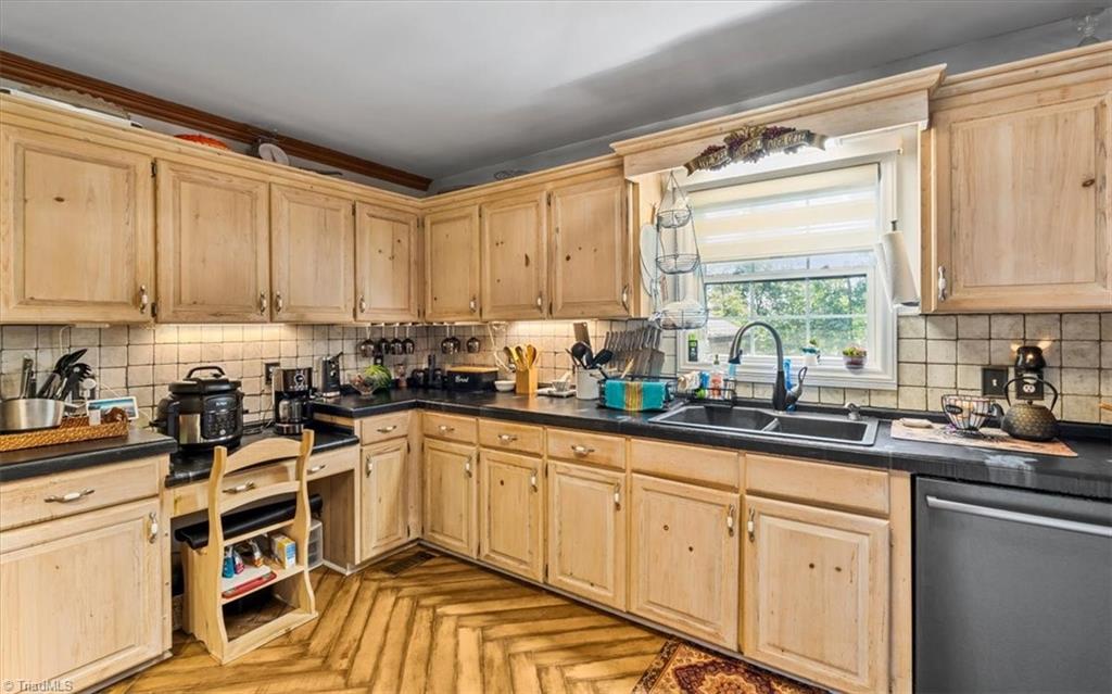 property viewer photo 12