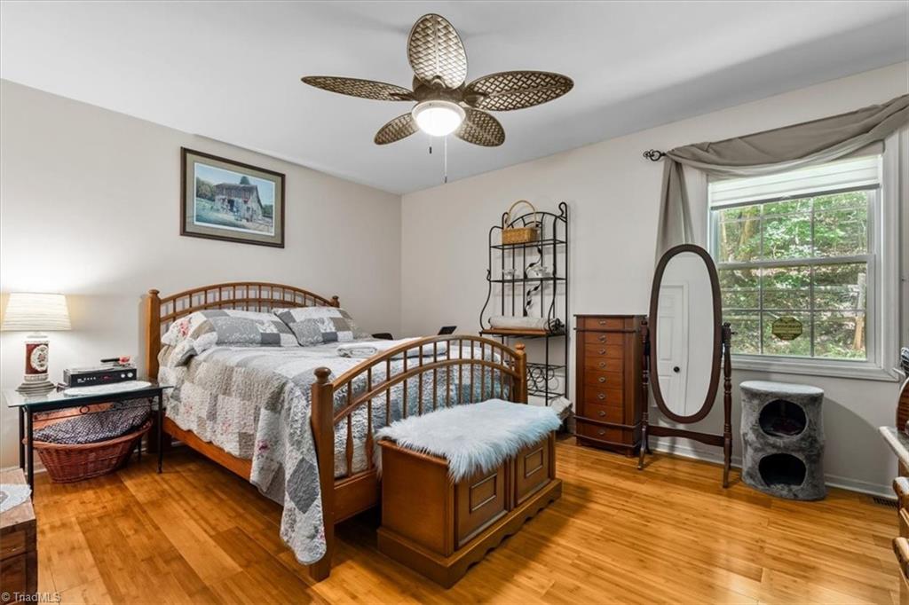 property viewer photo 17