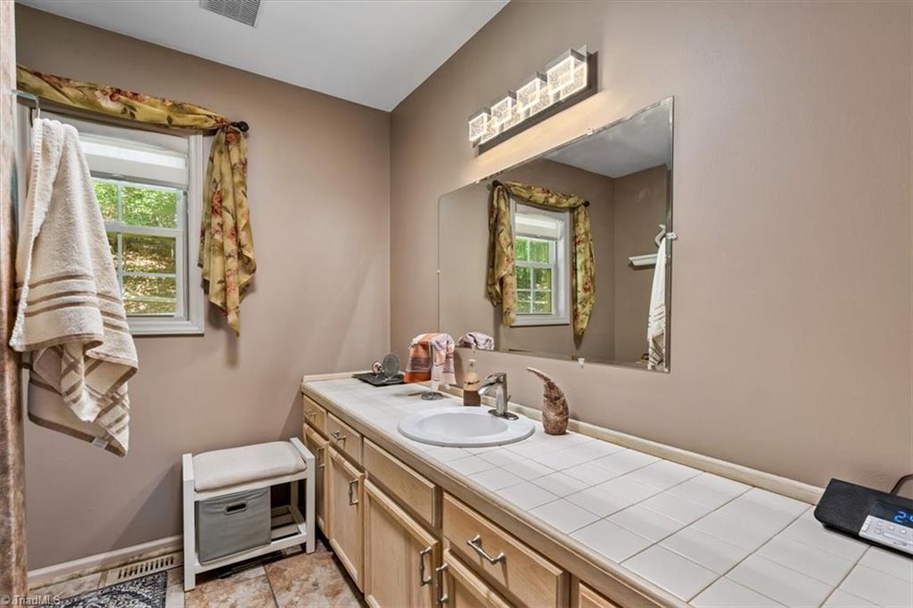 property viewer photo 19