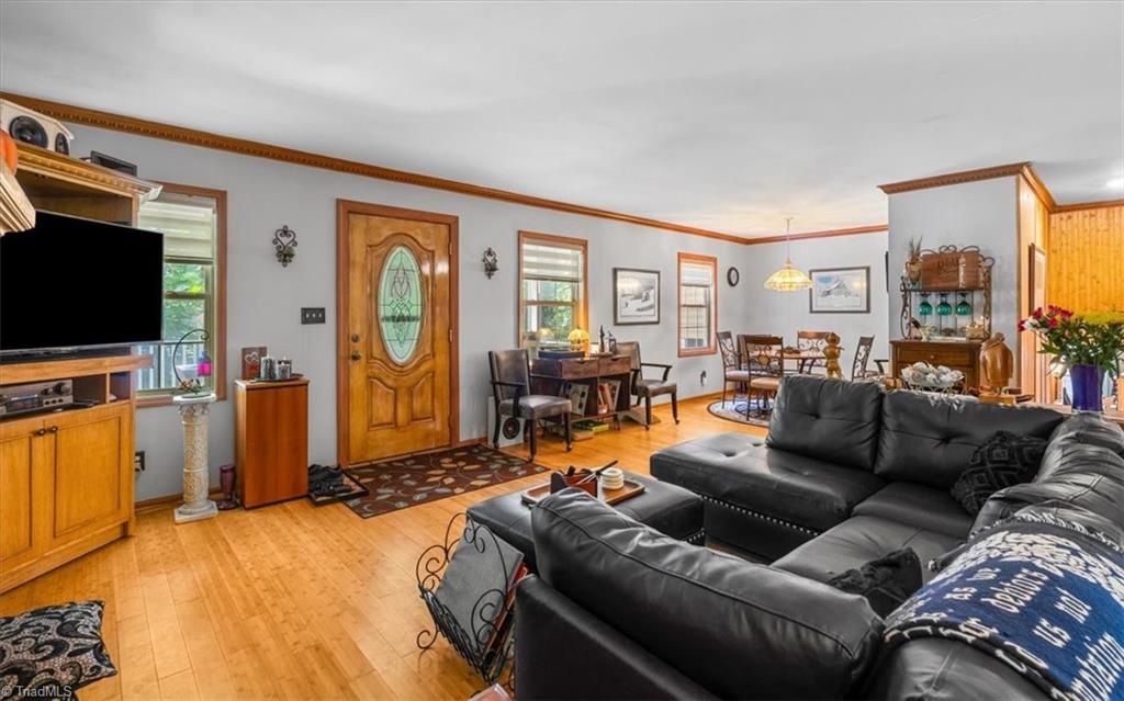 property viewer photo 6