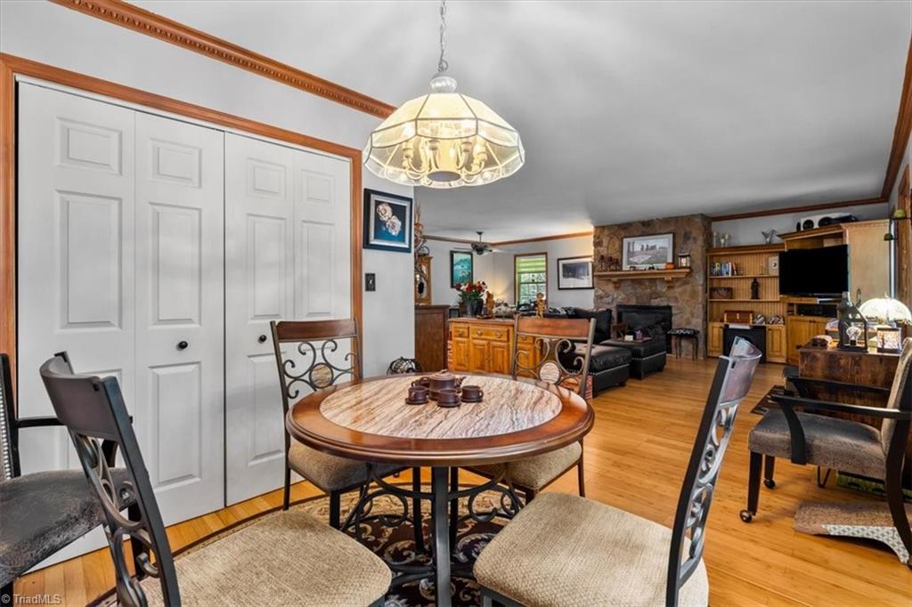 property viewer photo 9
