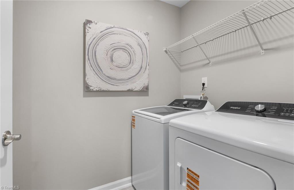 property viewer photo 17