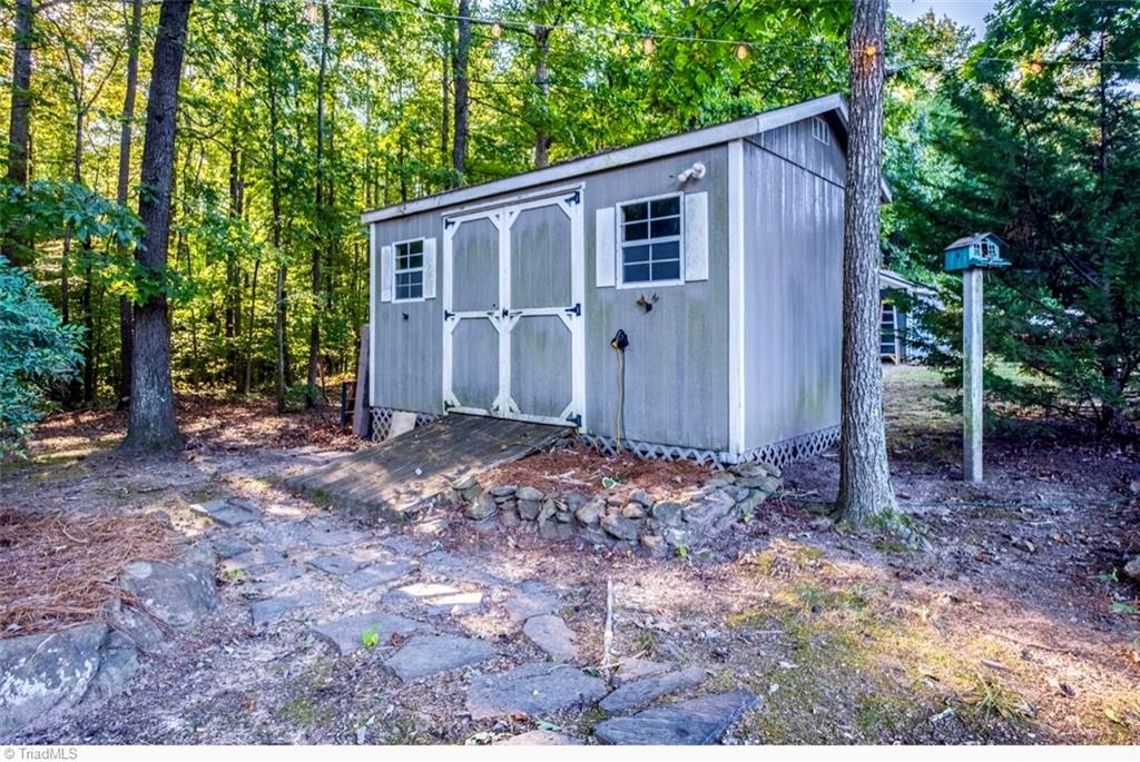 property viewer photo 15