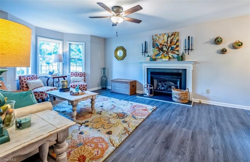 property viewer photo 2