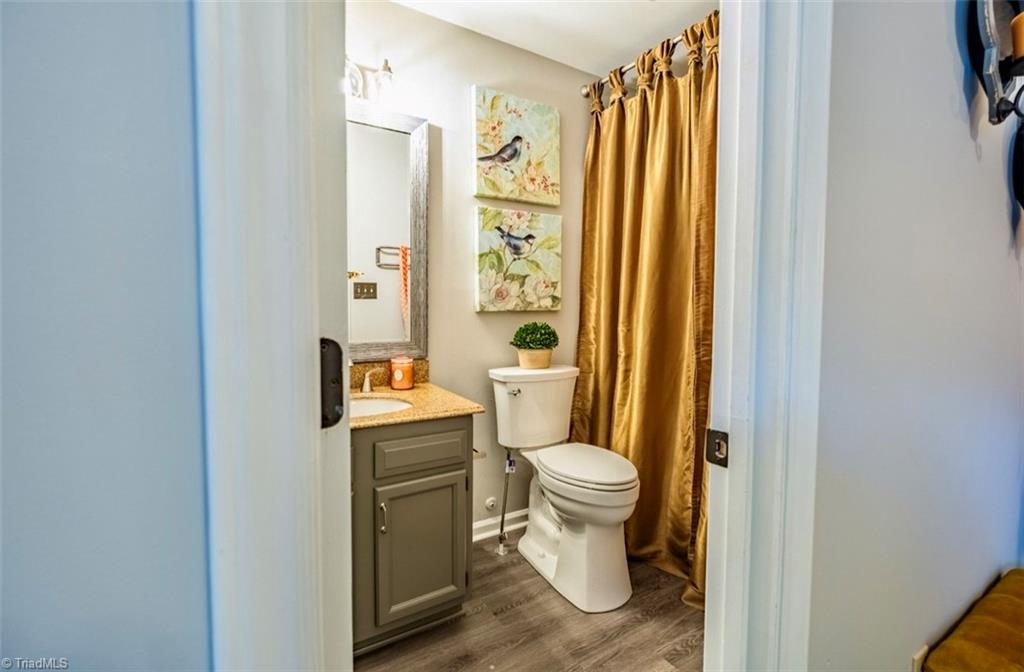 property viewer photo 7