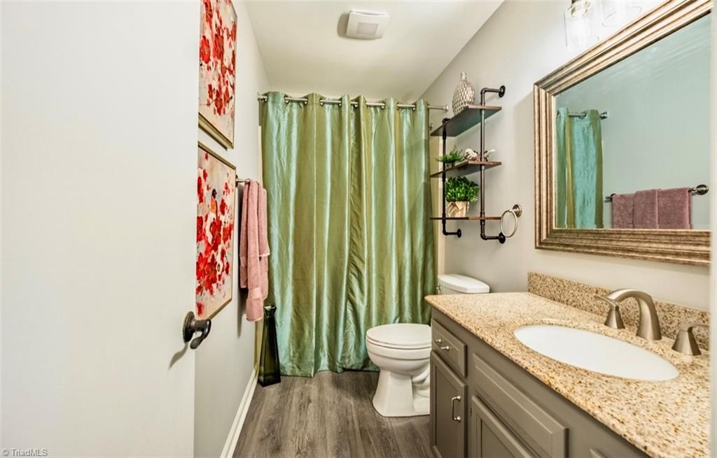 property viewer photo 8