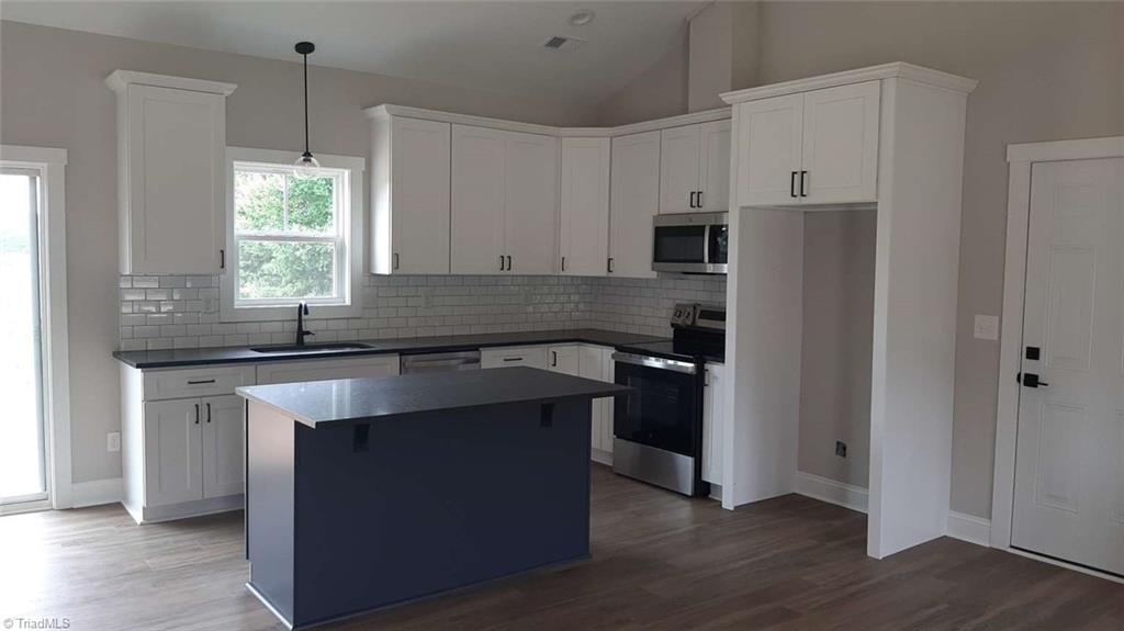 property viewer photo 7