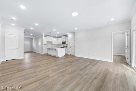 property viewer photo 2