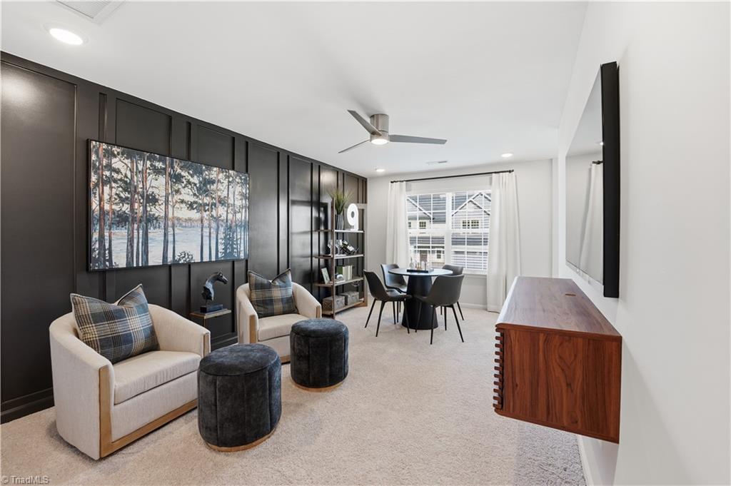 property viewer photo 36
