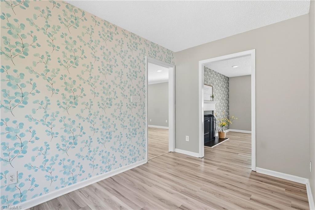 property viewer photo 10
