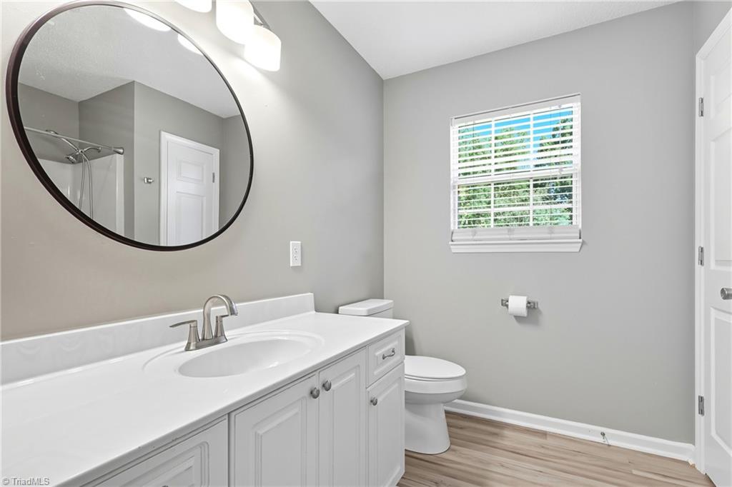 property viewer photo 19