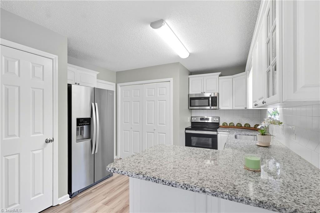 property viewer photo 2