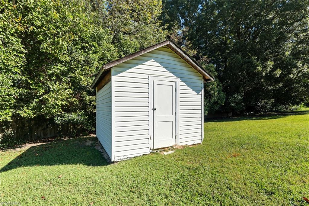property viewer photo 23