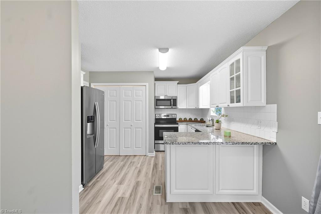 property viewer photo 8