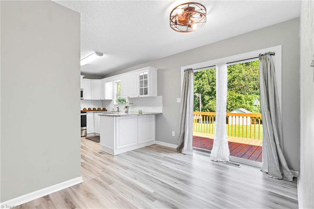 property viewer photo 9