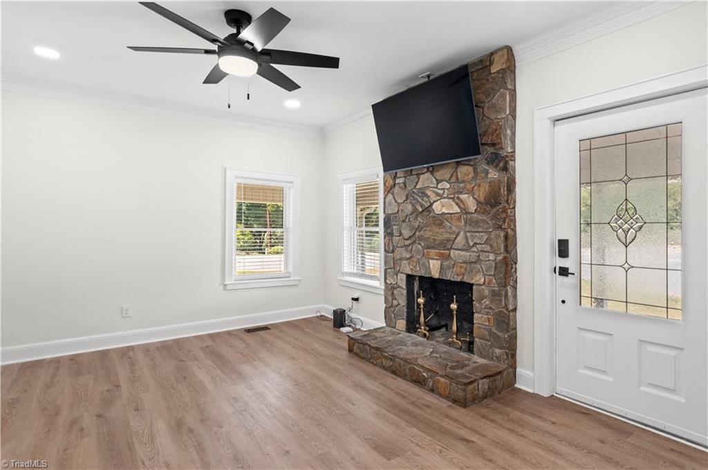 property viewer photo 11