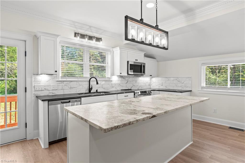 property viewer photo 17