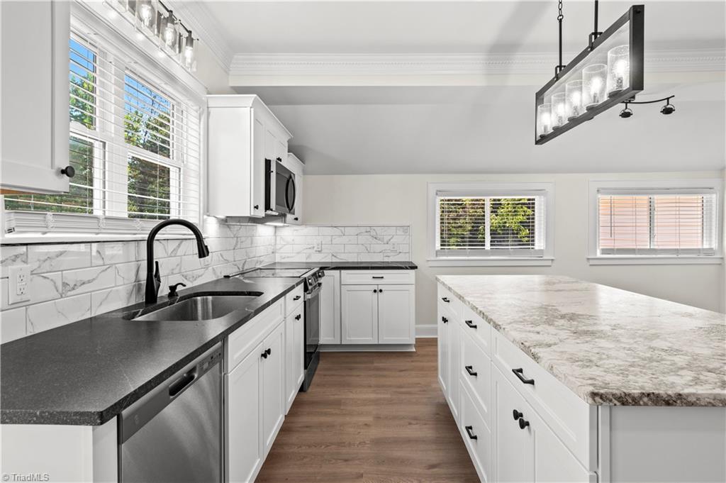 property viewer photo 18