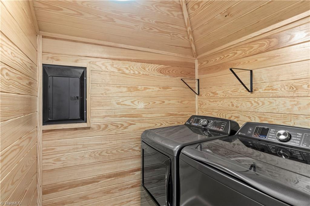 property viewer photo 20