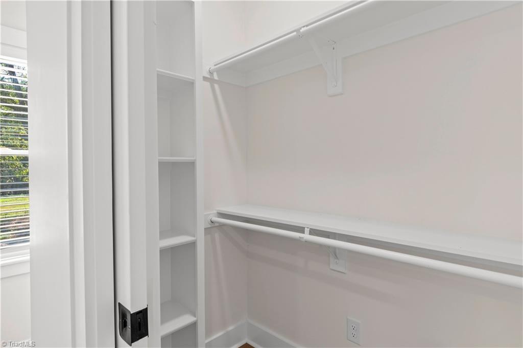 property viewer photo 23