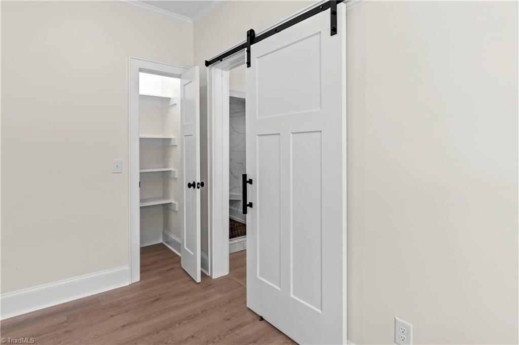 property viewer photo 24