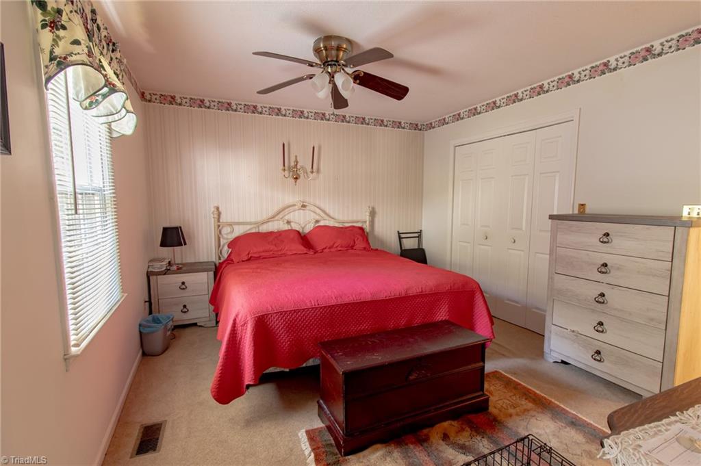 property viewer photo 13