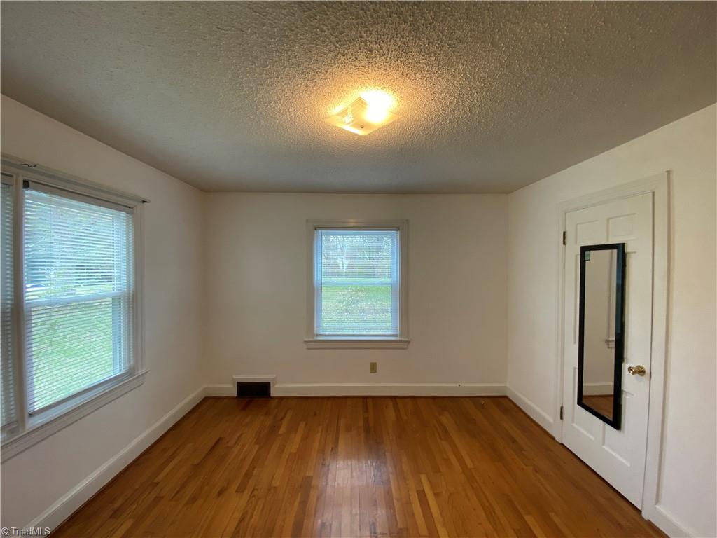 property viewer photo 14