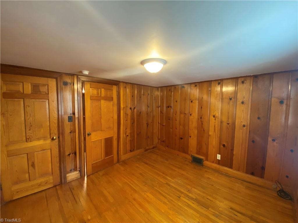 property viewer photo 18