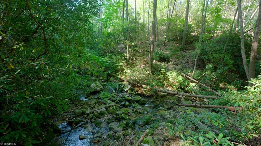 property viewer photo 36