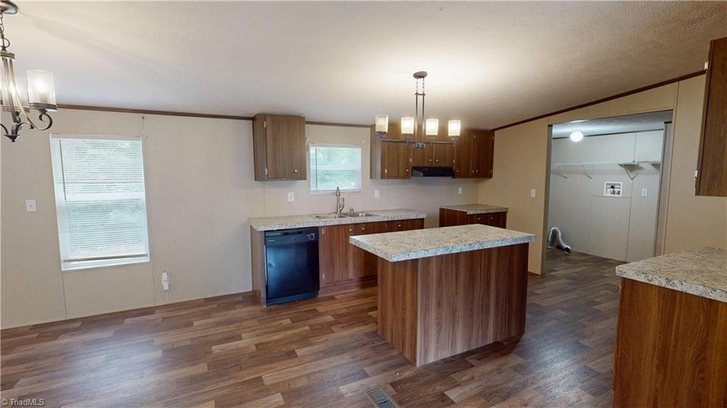 property viewer photo 15