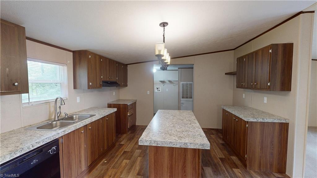 property viewer photo 16