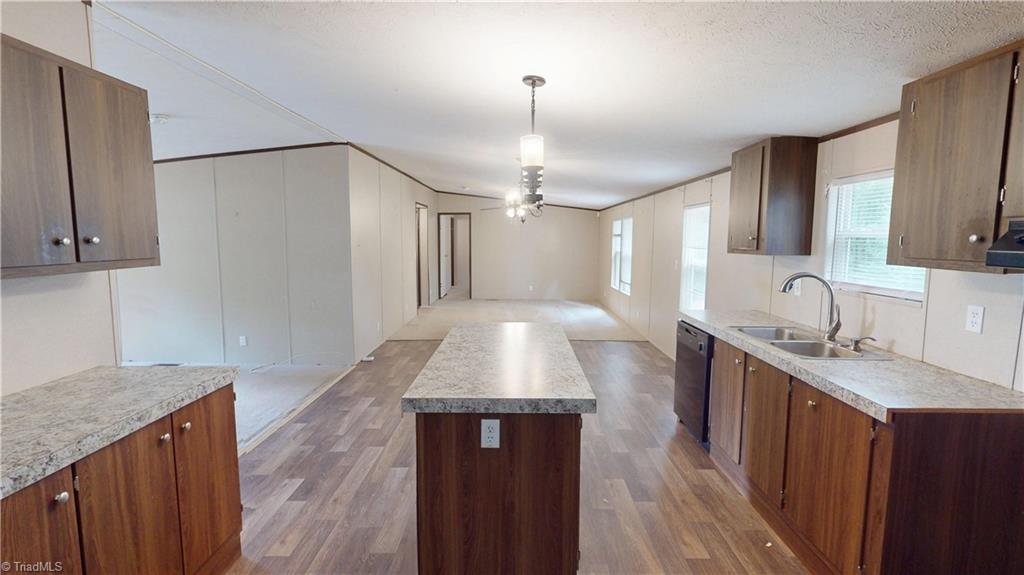 property viewer photo 17