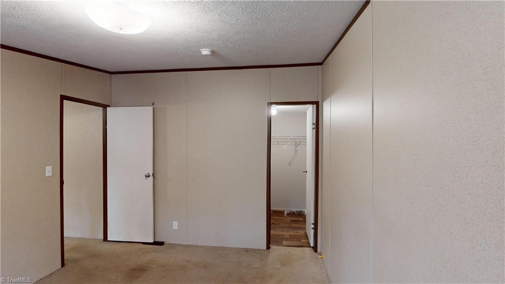 property viewer photo 29
