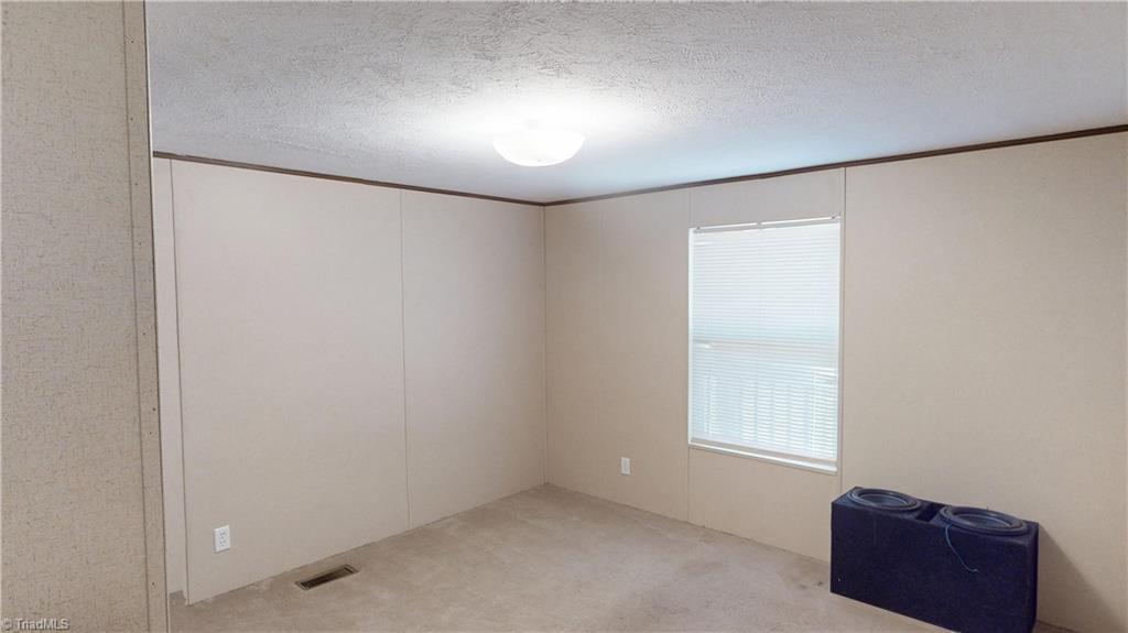 property viewer photo 30
