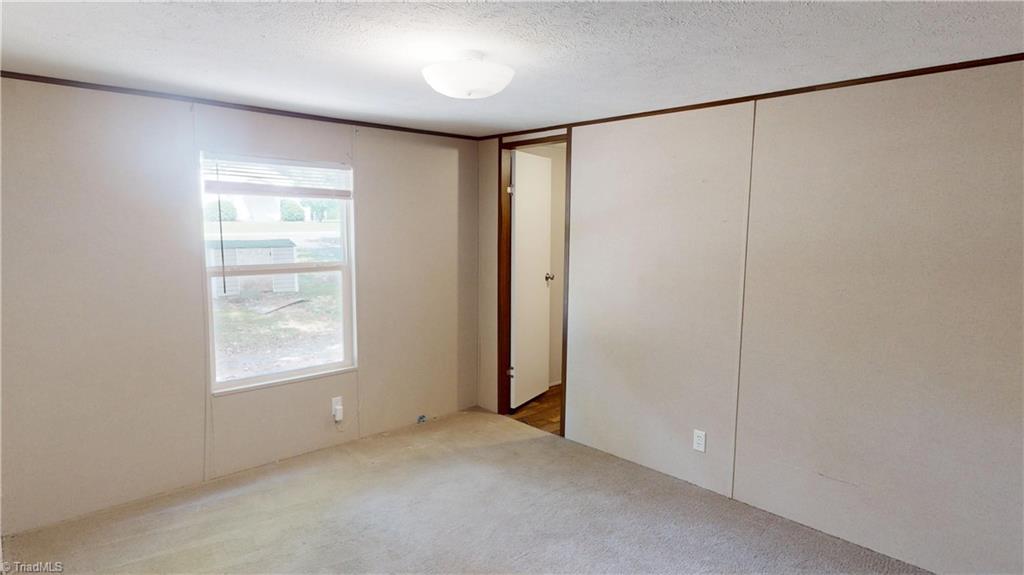 property viewer photo 32