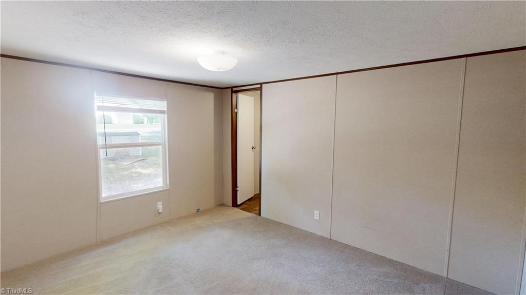 property viewer photo 33