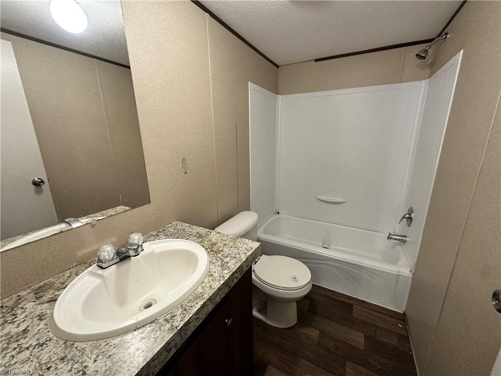 property viewer photo 35