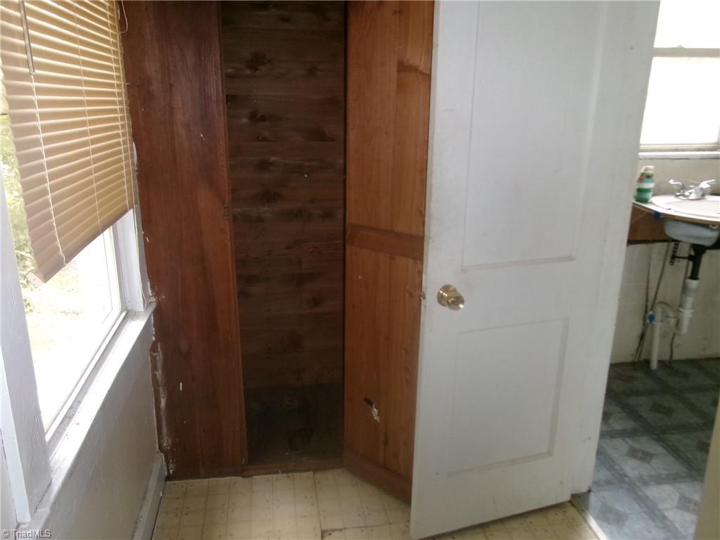 property viewer photo 8
