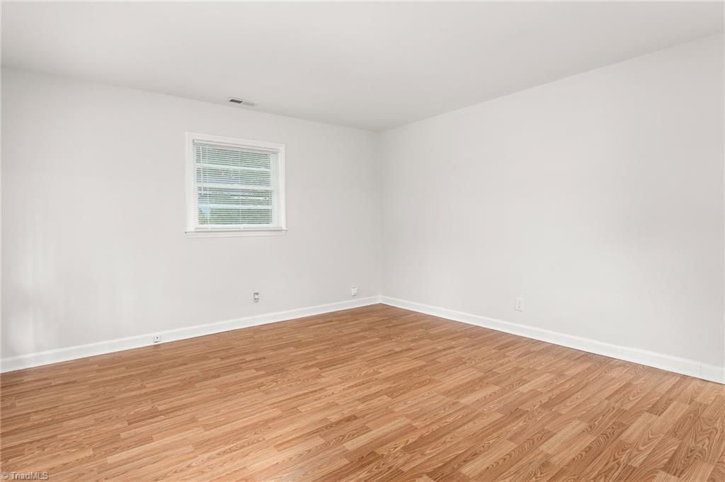 property viewer photo 11