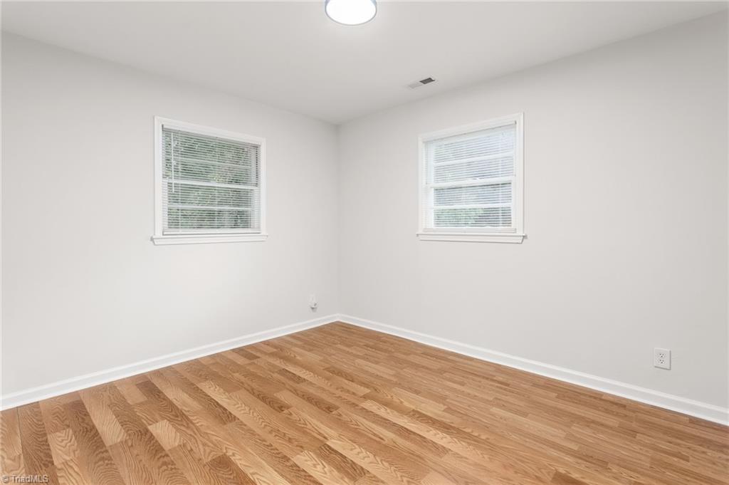 property viewer photo 14