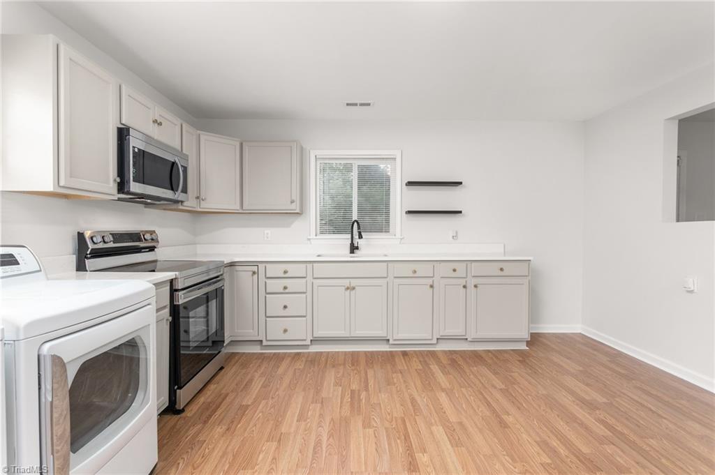 property viewer photo 4