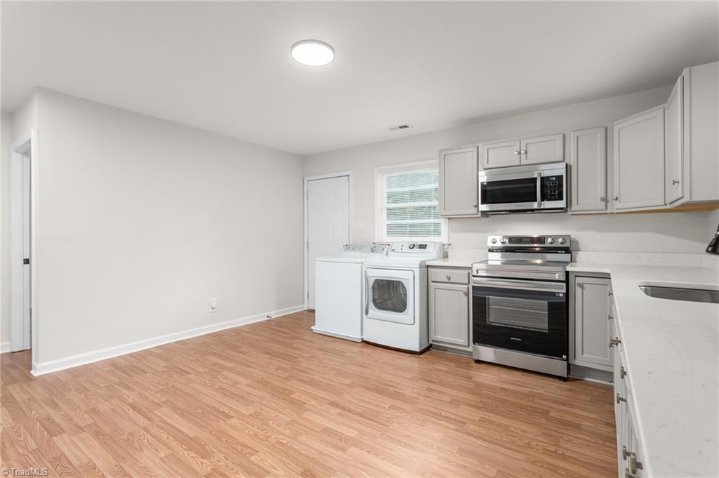 property viewer photo 5
