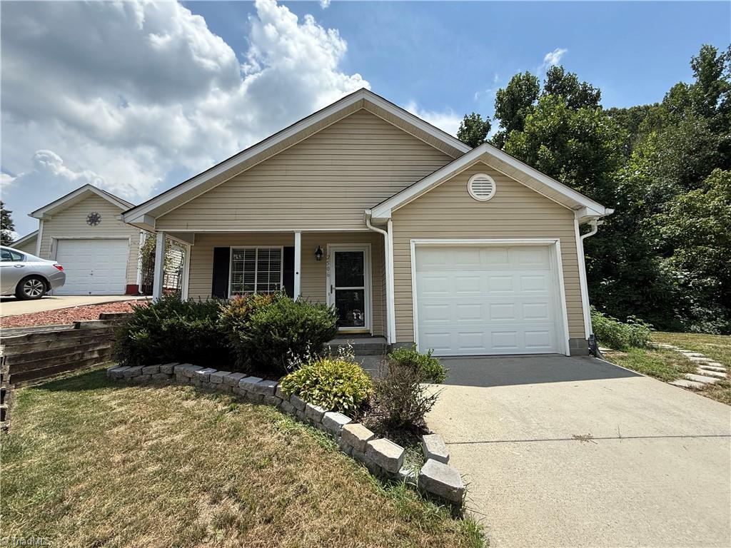 main property photo 0