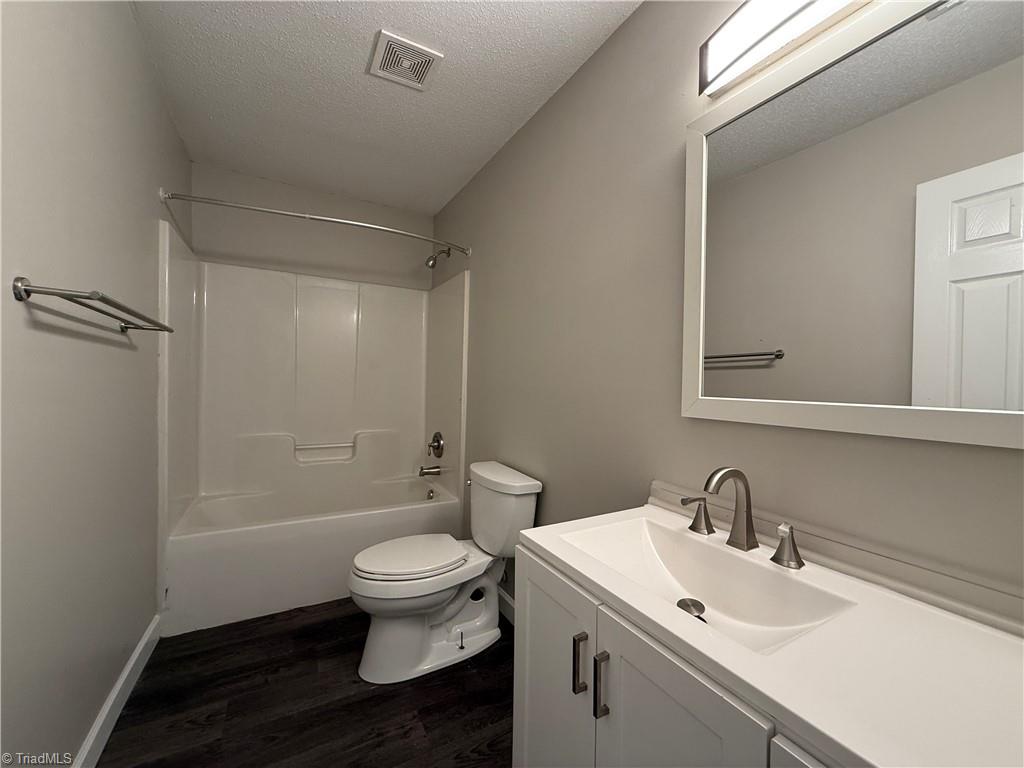 property viewer photo 10